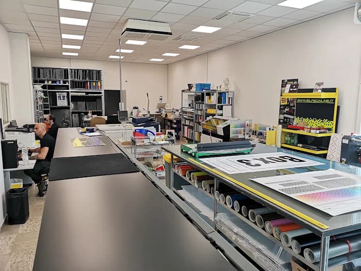 Laboratorio di stampa grande formato presso la sede Silas
